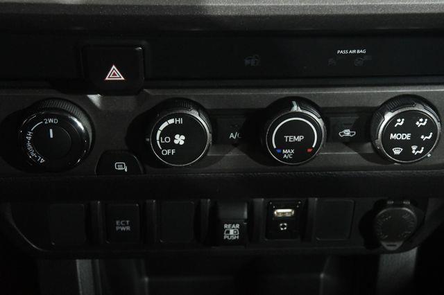 2019 Toyota Tacoma SR5 photo