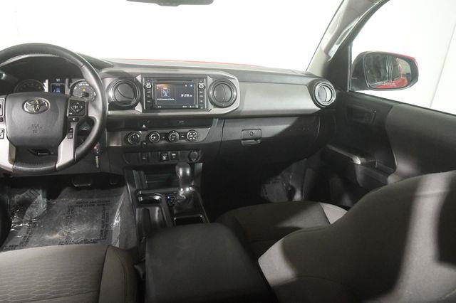 2019 Toyota Tacoma SR5 photo