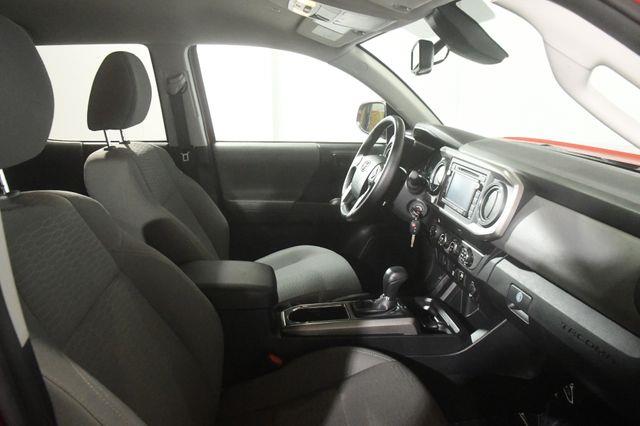 2019 Toyota Tacoma SR5 photo