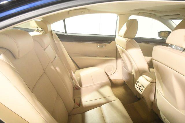2013 Lexus ES 350 photo