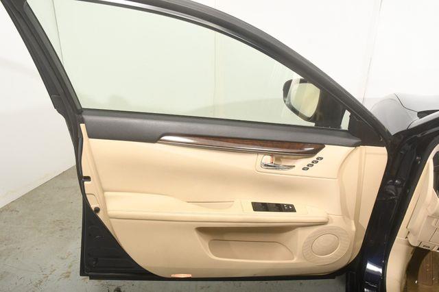 2013 Lexus ES 350 photo