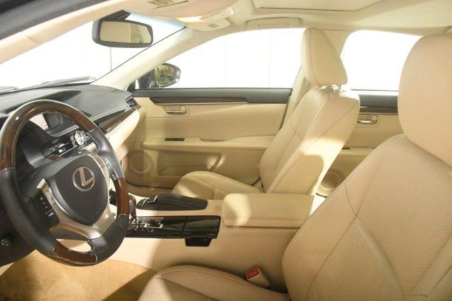 2013 Lexus ES 350 photo