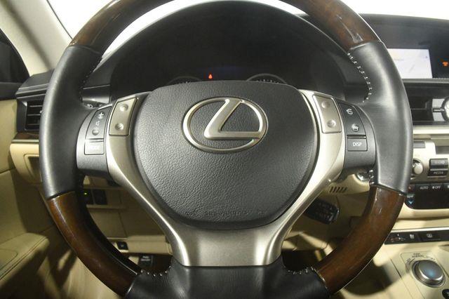 2013 Lexus ES 350 photo