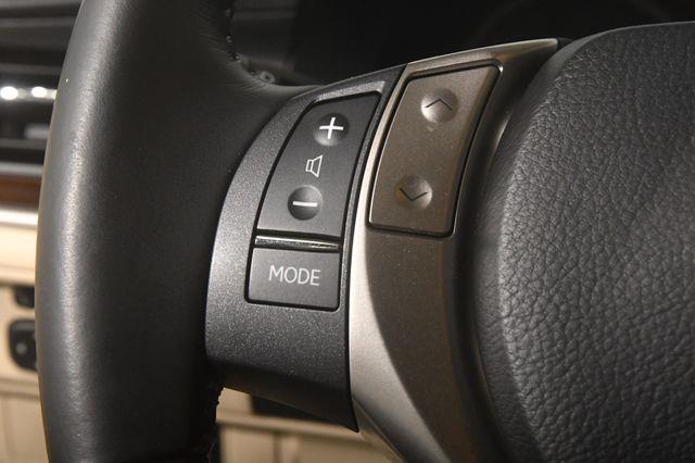2013 Lexus ES 350 photo