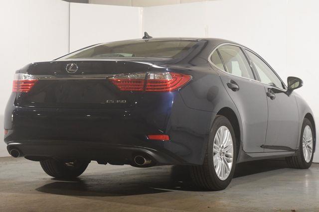 2013 Lexus ES 350 photo