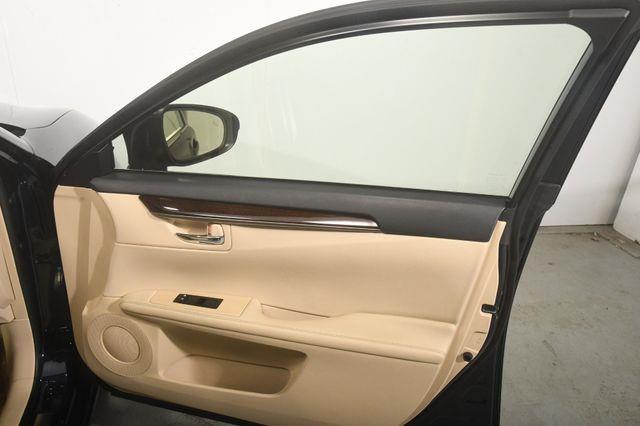 2013 Lexus ES 350 photo