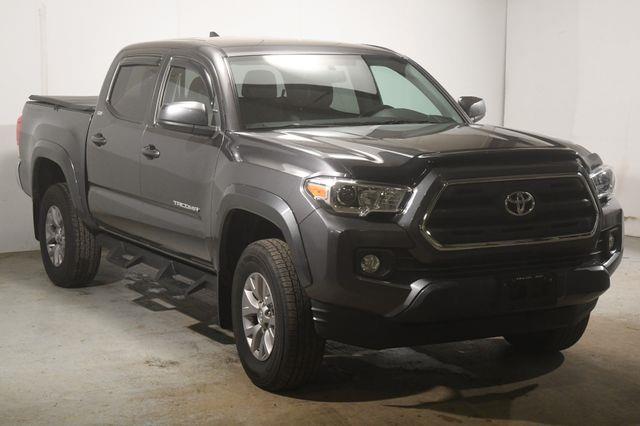 2017 Toyota Tacoma TRD Off Road photo