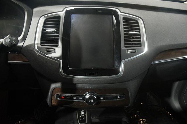 2019 Volvo XC90 Momentum w/ Advanced Package photo