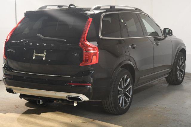 2019 Volvo XC90 Momentum w/ Advanced Package photo