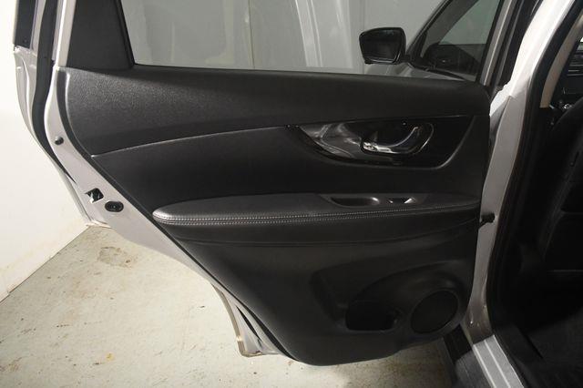 2018 Nissan Rogue SL photo