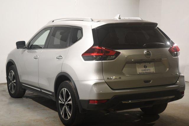 2018 Nissan Rogue SL photo