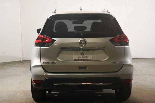 2018 Nissan Rogue SL photo