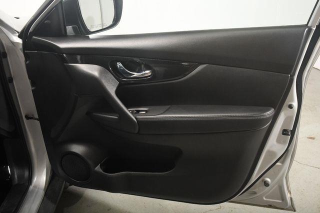 2018 Nissan Rogue SL photo