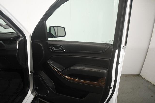 2017 Chevrolet Tahoe LT w/ DvD/ Nav/ Safety Tech photo