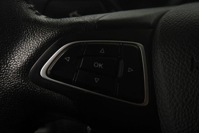 2016 Ford Focus SE photo