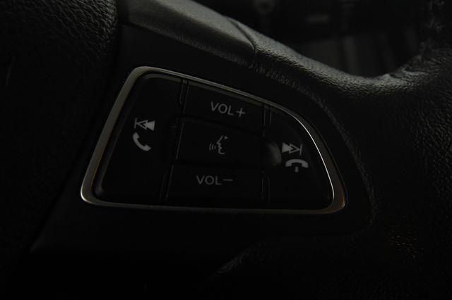 2016 Ford Focus SE photo