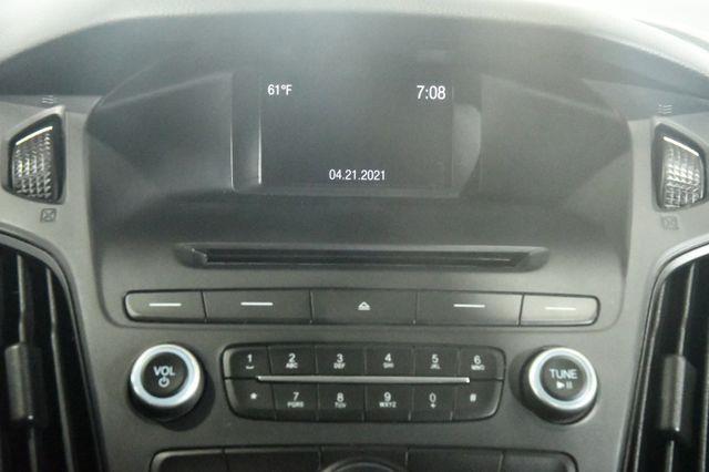 2016 Ford Focus SE photo