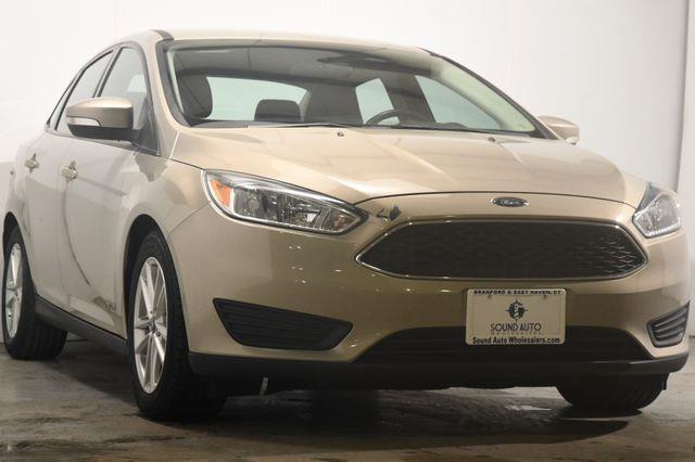 2016 Ford Focus SE photo