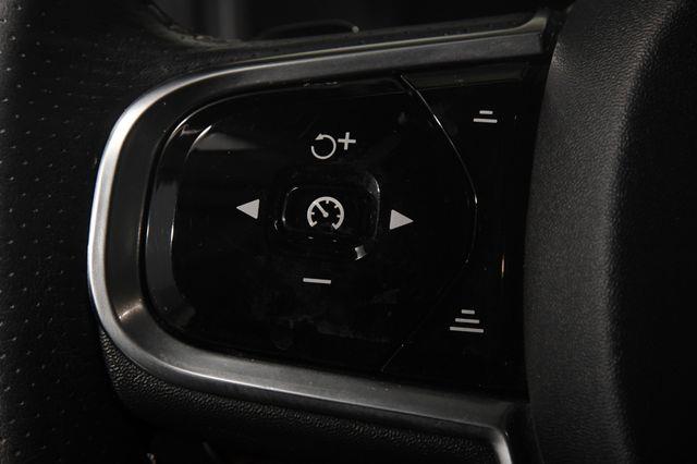 2017 Volvo XC90 R-Design photo