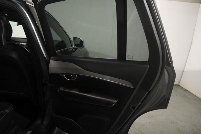 2017 Volvo XC90 R-Design photo
