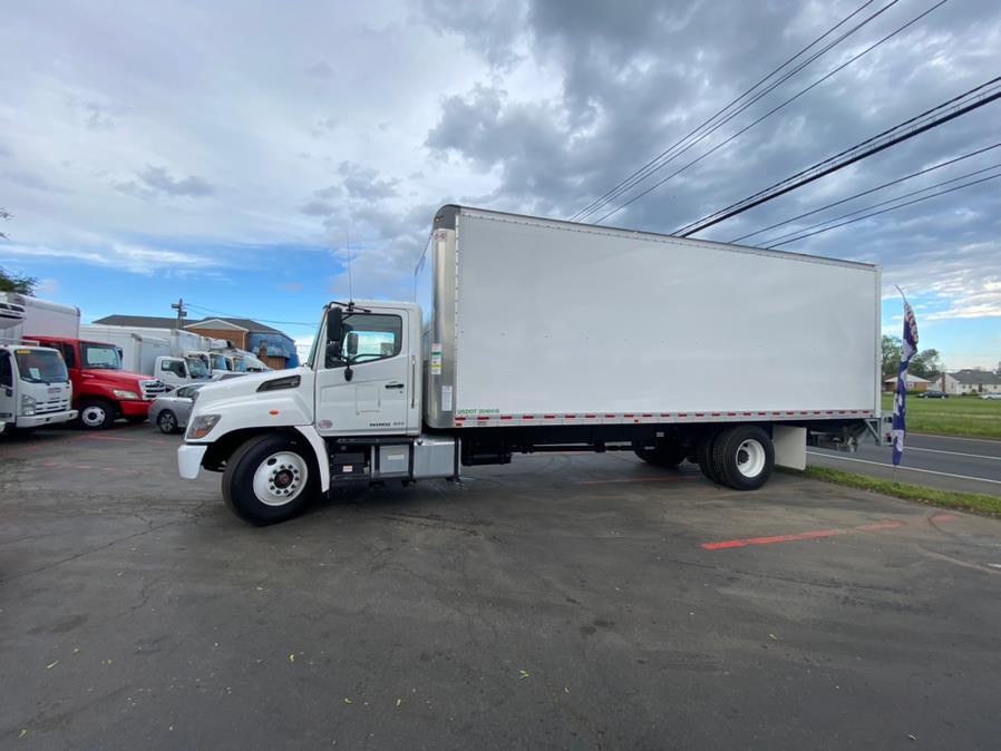 2020 Hino 258/268 26 box truck photo