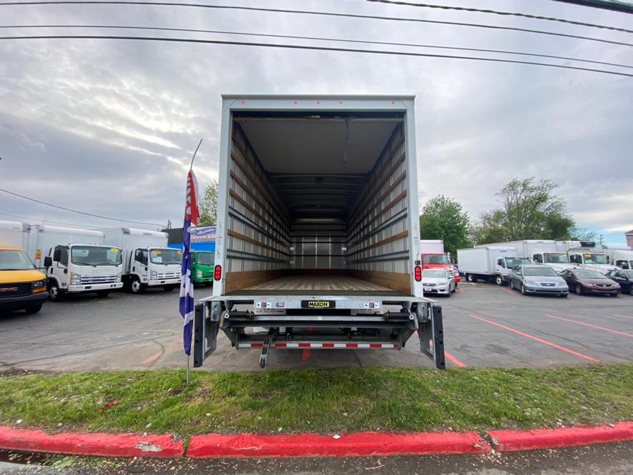 2020 Hino 258/268 26 box truck photo