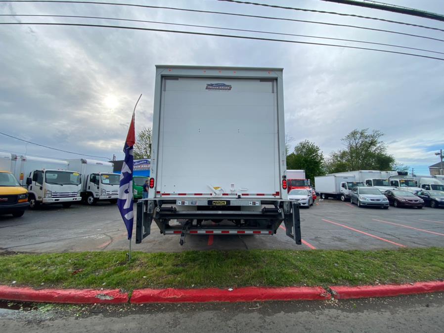 2020 Hino 258/268 26 box truck photo
