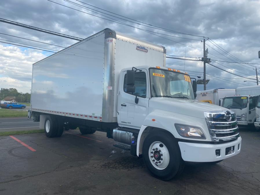 2020 Hino 258/268 26 box truck photo