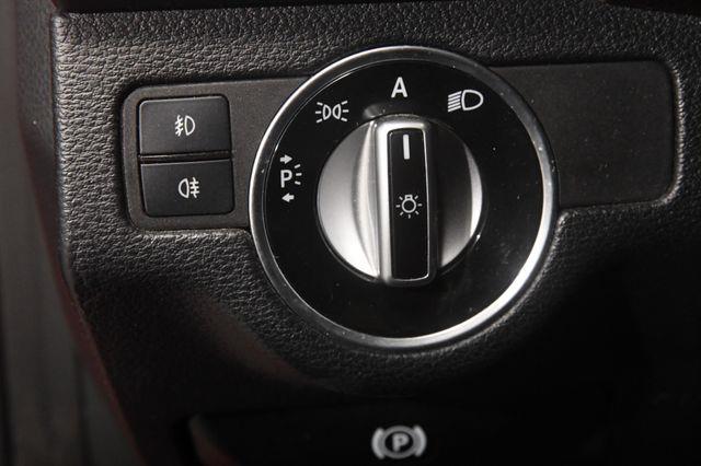 2011 Mercedes-Benz GLK-Class GLK350 4MATIC photo