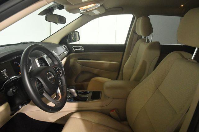 2018 Jeep Grand Cherokee Laredo photo