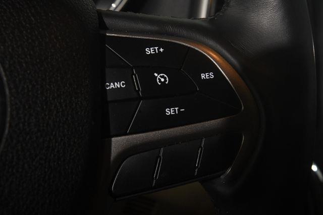 2018 Jeep Grand Cherokee Laredo photo