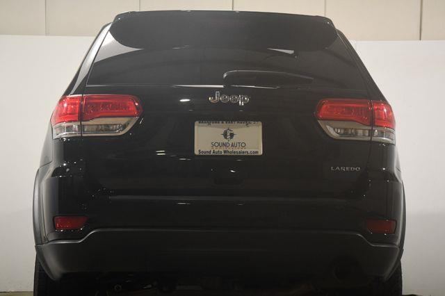 2018 Jeep Grand Cherokee Laredo photo