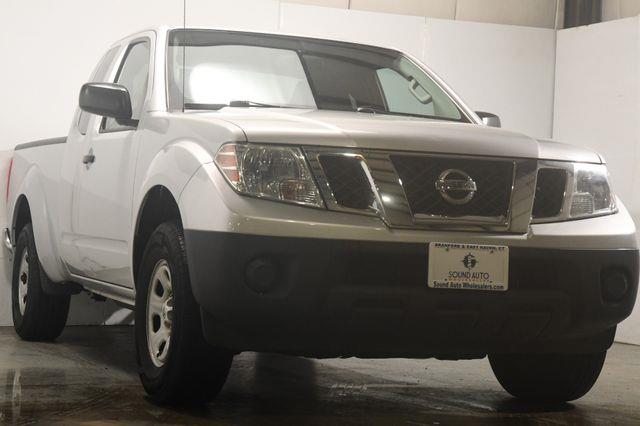 2015 Nissan Frontier SV photo