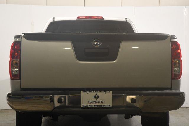 2015 Nissan Frontier SV photo