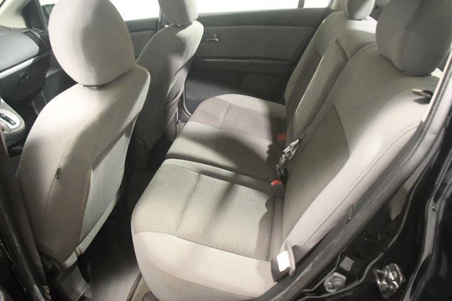 2012 Nissan Sentra 2.0 photo