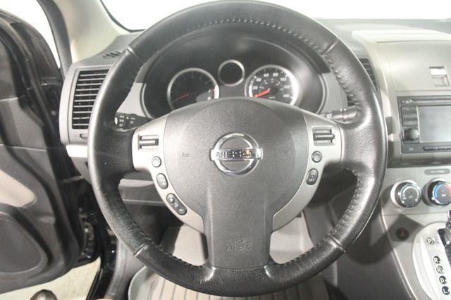 2012 Nissan Sentra 2.0 photo