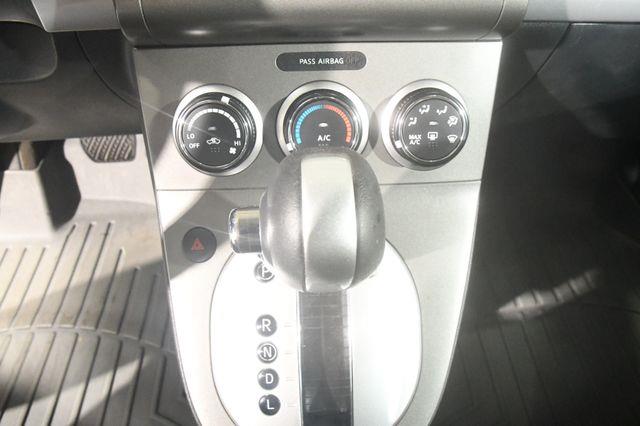 2012 Nissan Sentra 2.0 photo