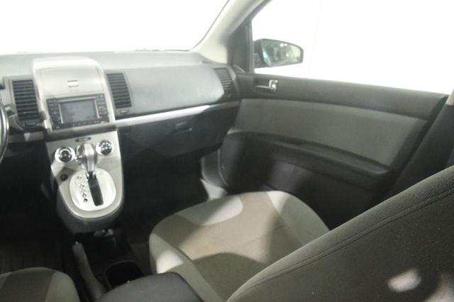 2012 Nissan Sentra 2.0 photo