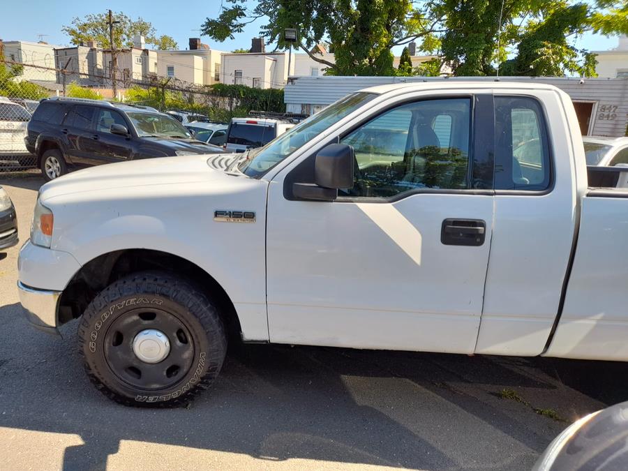 2004 Ford F-150 XL photo
