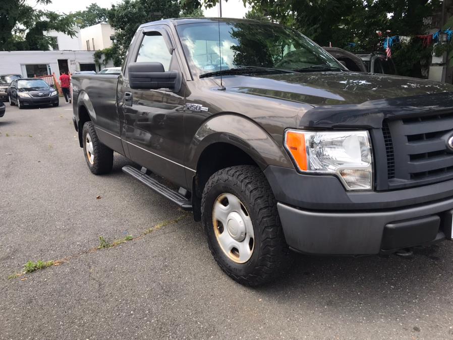 The 2009 Ford F-150 XL photos