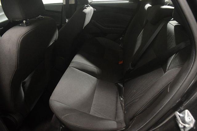 2017 Ford Focus SE photo