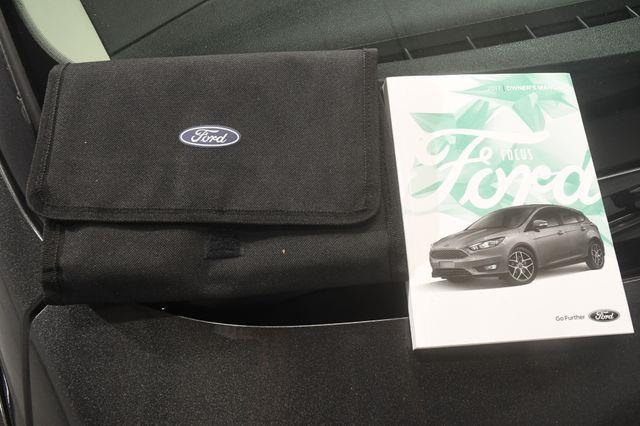 2017 Ford Focus SE photo