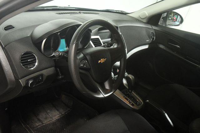 2014 Chevrolet Cruze LT Fleet photo