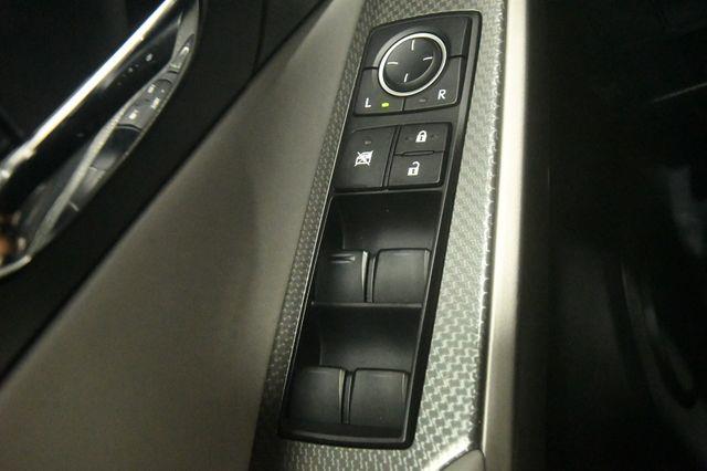 2015 Lexus IS 350 photo