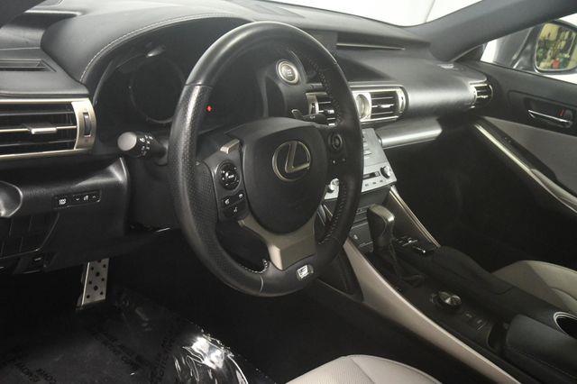 2015 Lexus IS 350 photo
