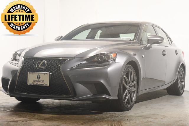 2015 Lexus IS 350 photo