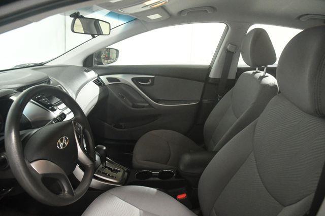 2013 Hyundai Elantra GLS photo