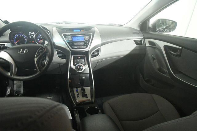 2013 Hyundai Elantra GLS photo