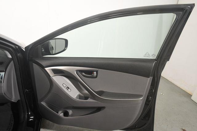 2013 Hyundai Elantra GLS photo