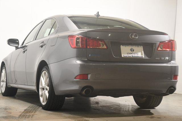 2013 Lexus IS 250 photo